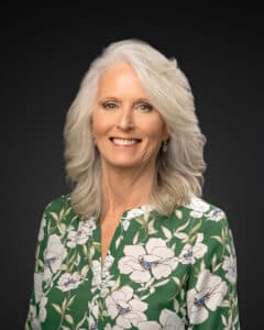 lori lehr headshot